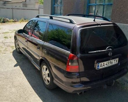 Опель Вектра, объемом двигателя 1.8 л и пробегом 275 тыс. км за 3000 $, фото 5 на Automoto.ua