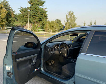 Опель Вектра, объемом двигателя 1.9 л и пробегом 345 тыс. км за 5500 $, фото 6 на Automoto.ua