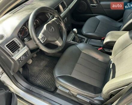 Опель Вектра, объемом двигателя 1.9 л и пробегом 309 тыс. км за 6200 $, фото 4 на Automoto.ua