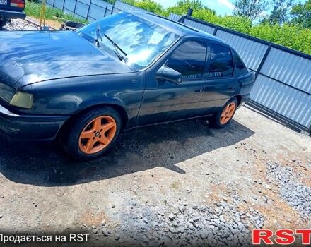 Опель Вектра, объемом двигателя 2 л и пробегом 0 тыс. км за 1050 $, фото 4 на Automoto.ua