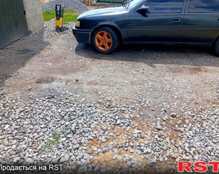 Опель Вектра, объемом двигателя 2 л и пробегом 0 тыс. км за 1050 $, фото 1 на Automoto.ua