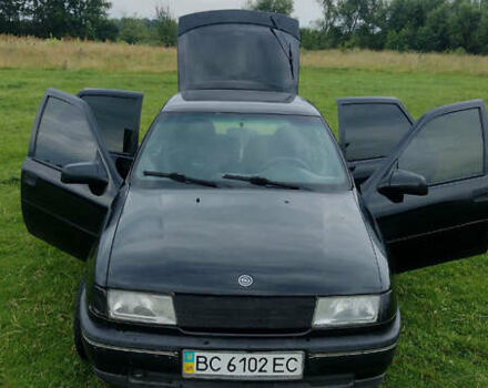 Опель Вектра, объемом двигателя 2 л и пробегом 323 тыс. км за 1400 $, фото 6 на Automoto.ua