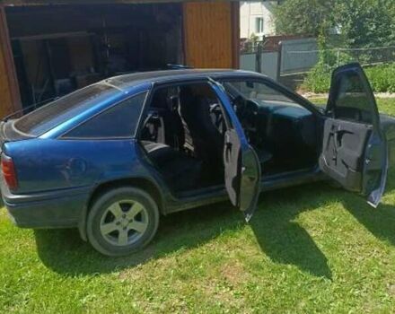 Опель Вектра, объемом двигателя 1.8 л и пробегом 300 тыс. км за 1500 $, фото 2 на Automoto.ua
