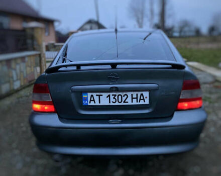 Опель Вектра, объемом двигателя 1.6 л и пробегом 340 тыс. км за 1600 $, фото 2 на Automoto.ua