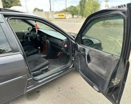 Опель Вектра, объемом двигателя 2.5 л и пробегом 300 тыс. км за 2999 $, фото 20 на Automoto.ua