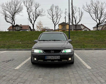 Опель Вектра, объемом двигателя 1.6 л и пробегом 298 тыс. км за 2000 $, фото 3 на Automoto.ua