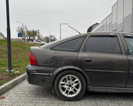 Опель Вектра, объемом двигателя 1.6 л и пробегом 298 тыс. км за 2000 $, фото 6 на Automoto.ua