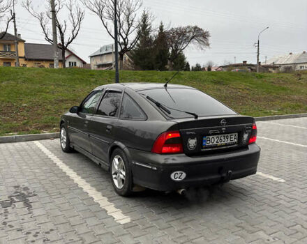 Опель Вектра, объемом двигателя 1.6 л и пробегом 298 тыс. км за 2000 $, фото 7 на Automoto.ua