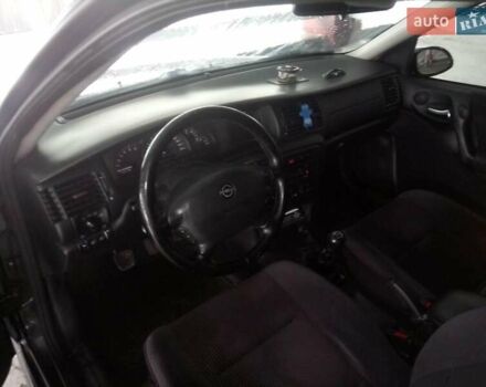 Опель Вектра, объемом двигателя 2 л и пробегом 250 тыс. км за 3450 $, фото 2 на Automoto.ua