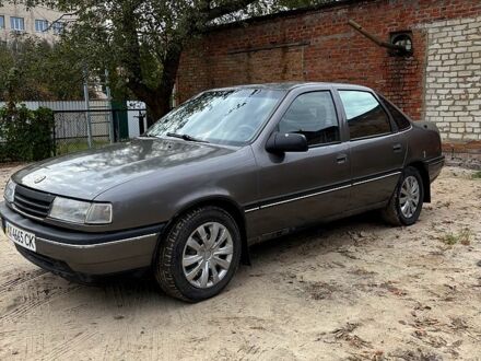 Опель Вектра 1988 у Червоноград на Automoto.ua Опель Вектра, об'ємом двигуна 1.6 л та пробігом 200 тис. км за 1000 $, фото 1 на Automoto.ua