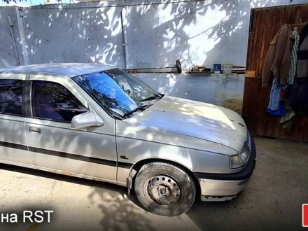 Опель Вектра 1989 в Николаеве на Automoto.ua Опель Вектра, объемом двигателя 2 л и пробегом 300 тыс. км за 1400 $, фото 1 на Automoto.ua