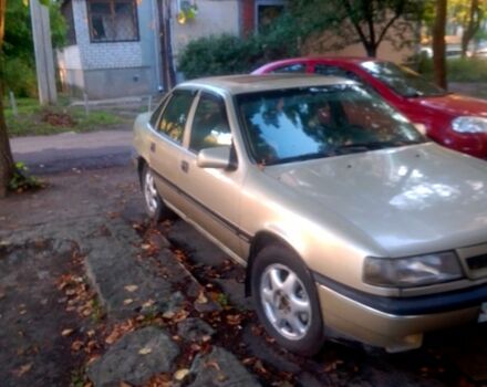 Опель Вектра, объемом двигателя 2 л и пробегом 0 тыс. км за 900 $, фото 1 на Automoto.ua