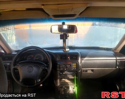 Опель Вектра, объемом двигателя 1.7 л и пробегом 402 тыс. км за 1800 $, фото 1 на Automoto.ua