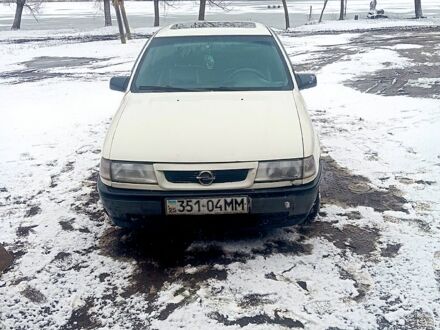 Опель Вектра 1991 у Кролевце на Automoto.ua Опель Вектра, об'ємом двигуна 18 л та пробігом 265 тис. км за 1300 $, фото 1 на Automoto.ua