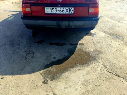 Опель Вектра 1992 у Балаклее на Automoto.ua Опель Вектра, об'ємом двигуна 1.6 л та пробігом 200 тис. км за 3500 $, фото 1 на Automoto.ua