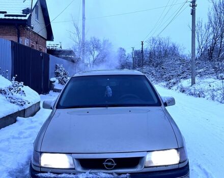 Опель Вектра, объемом двигателя 2.5 л и пробегом 300 тыс. км за 1400 $, фото 1 на Automoto.ua