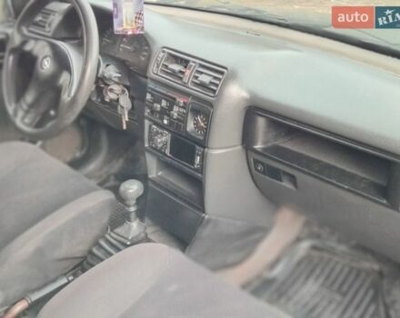 Опель Вектра, объемом двигателя 1.6 л и пробегом 360 тыс. км за 500 $, фото 1 на Automoto.ua