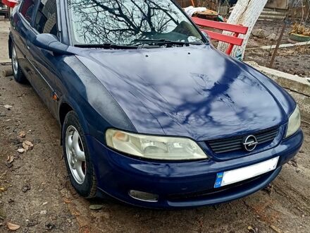 Опель Вектра, объемом двигателя 16 л и пробегом 300 тыс. км за 3300 $, фото 1 на Automoto.ua