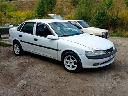 Опель Вектра 1997 у Дніпро (Дніпропетровську) на Automoto.ua Опель Вектра, об'ємом двигуна 16 л та пробігом 360 тис. км за 2300 $, фото 1 на Automoto.ua