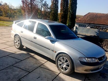 Опель Вектра, объемом двигателя 2 л и пробегом 450 тыс. км за 1550 $, фото 1 на Automoto.ua
