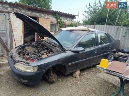 Опель Вектра 1998 в Павлограде на Automoto.ua Опель Вектра, объемом двигателя 0 л и пробегом 200 тыс. км за 599 $, фото 1 на Automoto.ua
