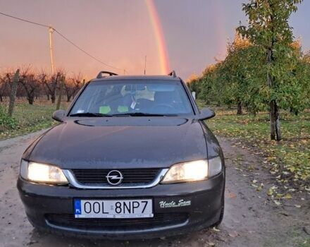 Опель Вектра, объемом двигателя 1.6 л и пробегом 294 тыс. км за 565 $, фото 1 на Automoto.ua