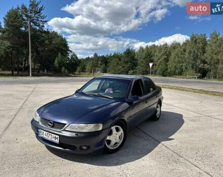 Опель Вектра, объемом двигателя 1.8 л и пробегом 298 тыс. км за 1800 $, фото 1 на Automoto.ua