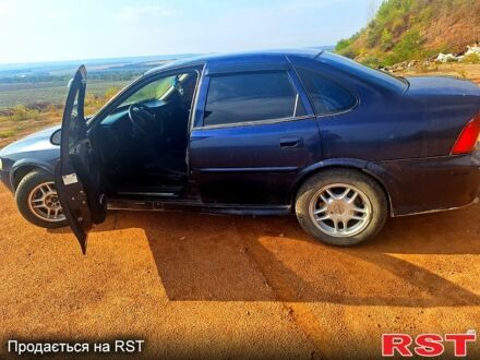 Опель Вектра 1999 в Голованевске на Automoto.ua Опель Вектра, объемом двигателя 18 л и пробегом 0 тыс. км за 2000 $, фото 1 на Automoto.ua
