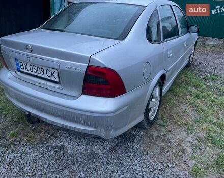 Опель Вектра, объемом двигателя 2.2 л и пробегом 300 тыс. км за 1300 $, фото 1 на Automoto.ua