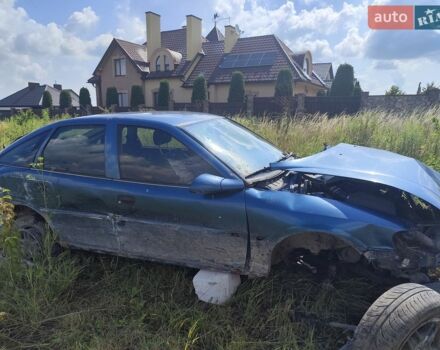 Опель Вектра, объемом двигателя 1.8 л и пробегом 250 тыс. км за 650 $, фото 1 на Automoto.ua