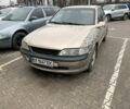 Жовтий Опель Вектра, об'ємом двигуна 1.8 л та пробігом 310 тис. км за 1700 $, фото 1 на Automoto.ua