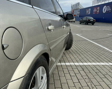 Жовтий Опель Вектра, об'ємом двигуна 3.2 л та пробігом 350 тис. км за 3750 $, фото 5 на Automoto.ua