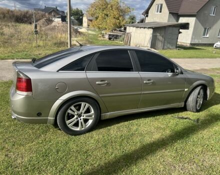 Желтый Опель Вектра, объемом двигателя 3.2 л и пробегом 377 тыс. км за 4300 $, фото 10 на Automoto.ua