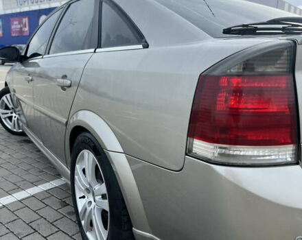 Жовтий Опель Вектра, об'ємом двигуна 3.2 л та пробігом 350 тис. км за 3750 $, фото 12 на Automoto.ua