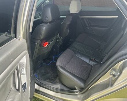 Желтый Опель Вектра, объемом двигателя 3.2 л и пробегом 377 тыс. км за 4300 $, фото 11 на Automoto.ua