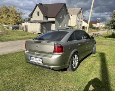 Желтый Опель Вектра, объемом двигателя 3.2 л и пробегом 377 тыс. км за 4300 $, фото 9 на Automoto.ua