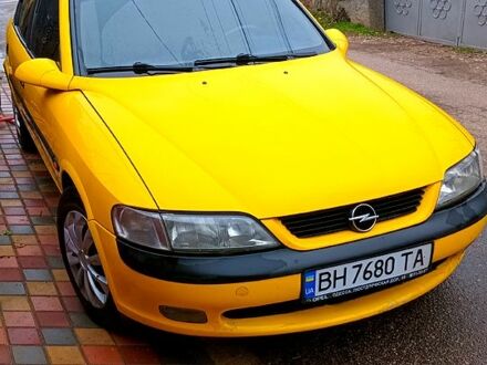 Опель Вектра 1998 в Одессе на Automoto.ua Желтый Опель Вектра, объемом двигателя 2 л и пробегом 190 тыс. км за 2900 $, фото 1 на Automoto.ua