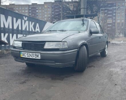 Серый Опель Вектра, объемом двигателя 2 л и пробегом 362 тыс. км за 1381 $, фото 2 на Automoto.ua