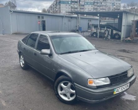 Серый Опель Вектра, объемом двигателя 2 л и пробегом 362 тыс. км за 1381 $, фото 1 на Automoto.ua