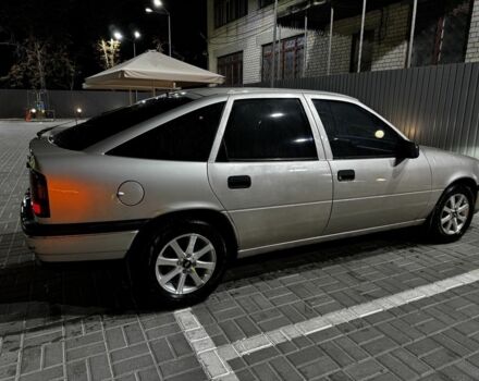 Серый Опель Вектра, объемом двигателя 2 л и пробегом 230 тыс. км за 1600 $, фото 3 на Automoto.ua