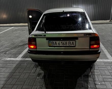 Серый Опель Вектра, объемом двигателя 2 л и пробегом 230 тыс. км за 1600 $, фото 4 на Automoto.ua