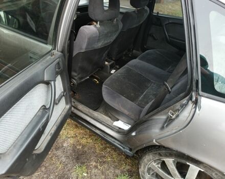 Сірий Опель Вектра, об'ємом двигуна 2 л та пробігом 300 тис. км за 1250 $, фото 6 на Automoto.ua