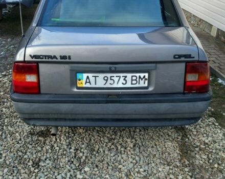 Серый Опель Вектра, объемом двигателя 1.6 л и пробегом 300 тыс. км за 1170 $, фото 6 на Automoto.ua