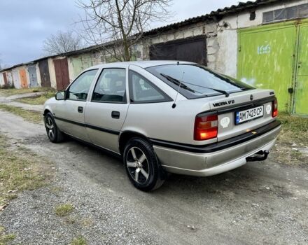 Серый Опель Вектра, объемом двигателя 1.7 л и пробегом 200 тыс. км за 1299 $, фото 3 на Automoto.ua