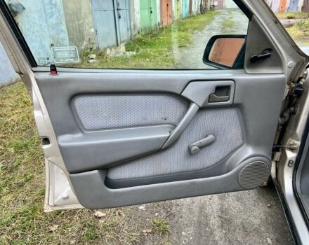 Серый Опель Вектра, объемом двигателя 1.7 л и пробегом 200 тыс. км за 1299 $, фото 17 на Automoto.ua