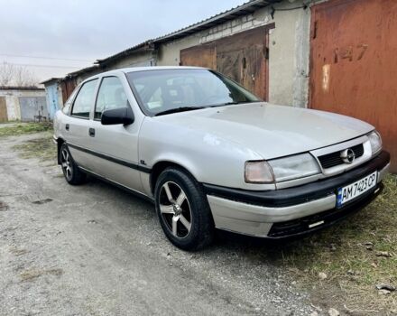 Серый Опель Вектра, объемом двигателя 1.7 л и пробегом 200 тыс. км за 1299 $, фото 21 на Automoto.ua