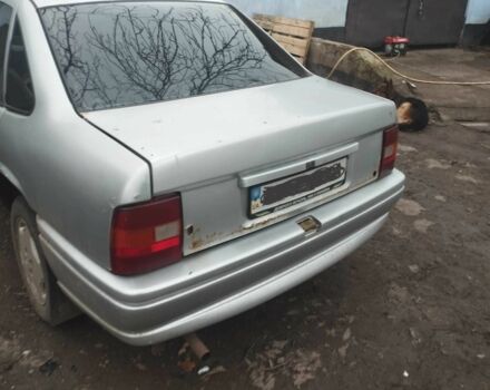 Сірий Опель Вектра, об'ємом двигуна 2 л та пробігом 304 тис. км за 1187 $, фото 2 на Automoto.ua