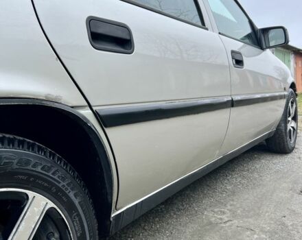 Серый Опель Вектра, объемом двигателя 1.7 л и пробегом 200 тыс. км за 1299 $, фото 22 на Automoto.ua