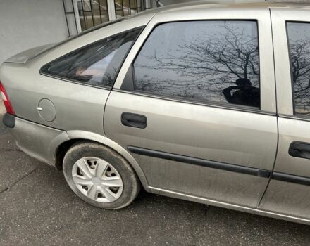 Серый Опель Вектра, объемом двигателя 1.6 л и пробегом 320 тыс. км за 1450 $, фото 8 на Automoto.ua