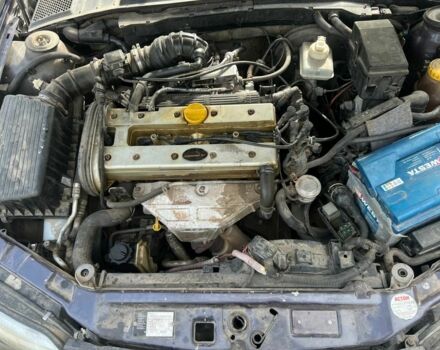 Сірий Опель Вектра, об'ємом двигуна 0 л та пробігом 222 тис. км за 850 $, фото 2 на Automoto.ua